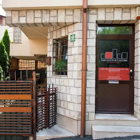 Hostel The Doctor's House *